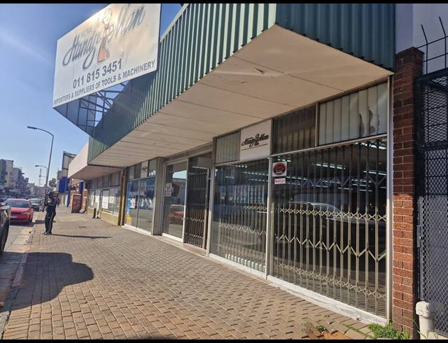 356M² BUILDING FOR SALE IN SPRINGS CENTRAL